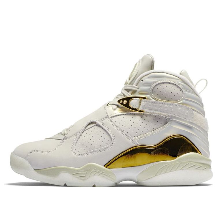 Air Jordan 8 Retro C&C 'Trophy' 832821-030 Epochal Sneaker
